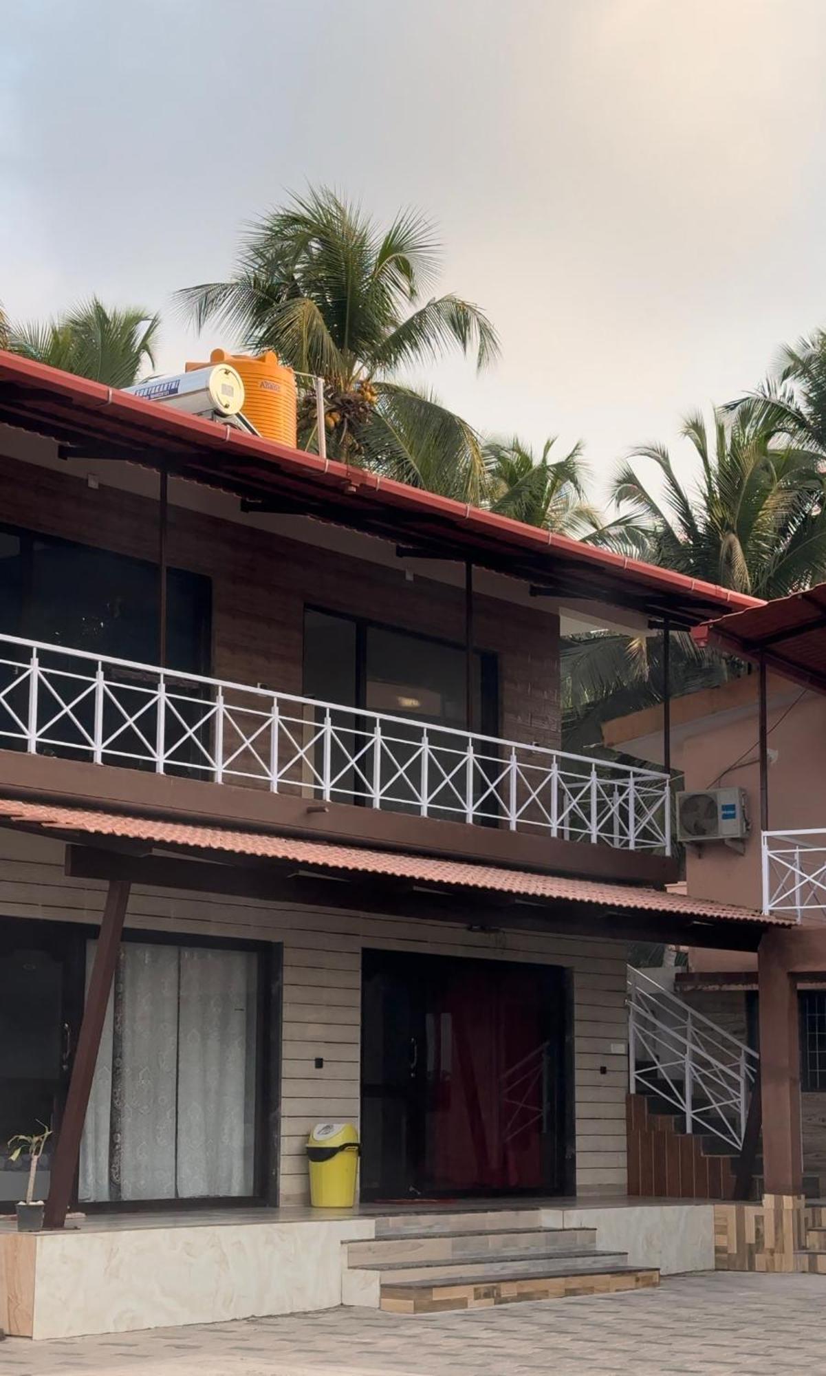 The Glasswater By The Backwater Homestay Kalyanpur Bagian luar foto